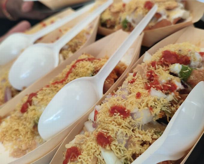 Food bowls at wedding